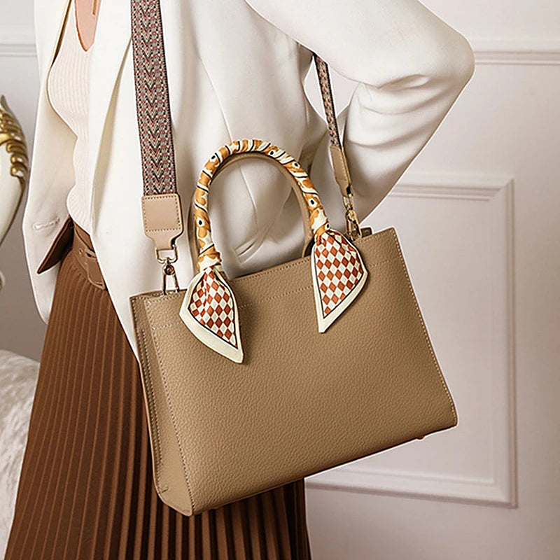 Bolsa Tote 'Brionne' Victória - Couro Legítimo
