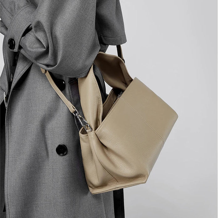 Bolsa 'Brionne' Sky Couro Legítimo